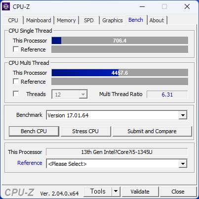 CPU-Z 벤치마크 결과 싱글 스레드 706.4점, 멀티 스레드 4457.6점을 기록했다.