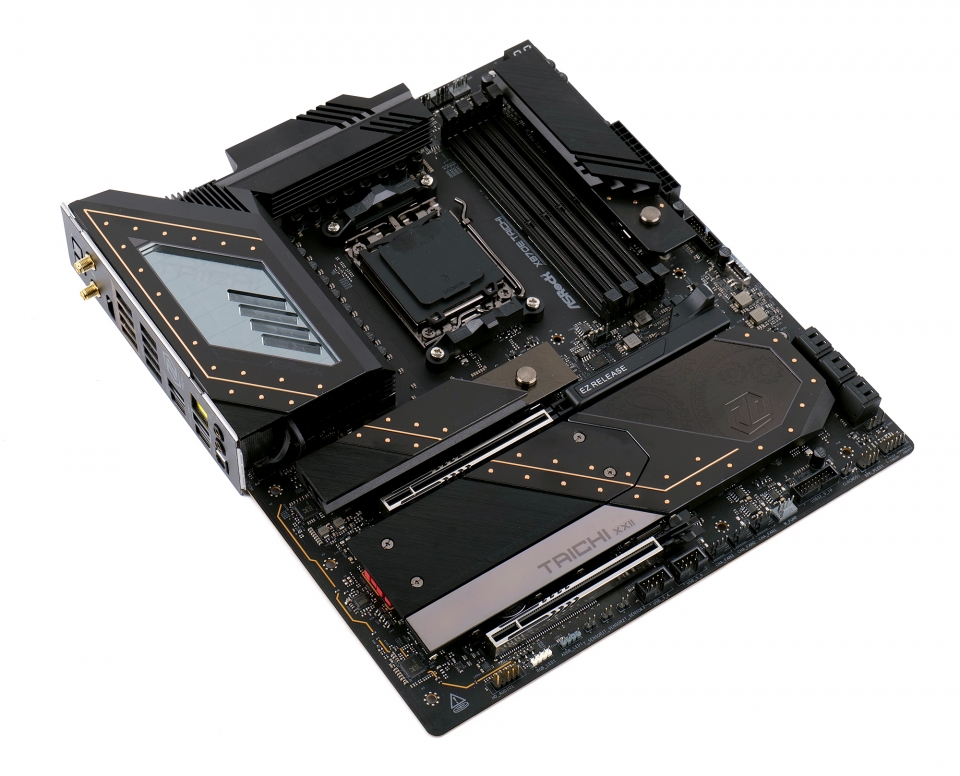 최신 AM5 소켓 프로세서 지원하는 하이엔드 메인보드 ‘ASRock X870E Taichi’